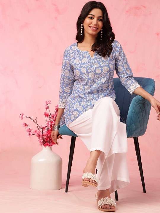 Women's Rayon Floral Printed Straight Short Kurti Set